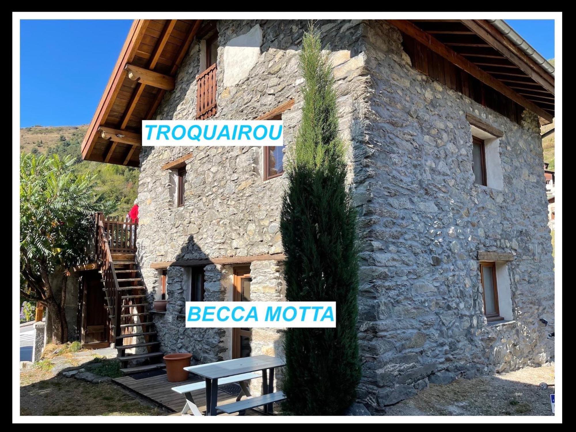 Maison Des Vignes- Troquairou Et Becca Motta Brides-les-Bains Εξωτερικό φωτογραφία